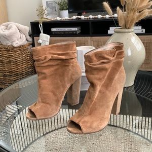 Chinese Laundry x Kristin Cavallari Laurel Suede Booties, Size 8.5